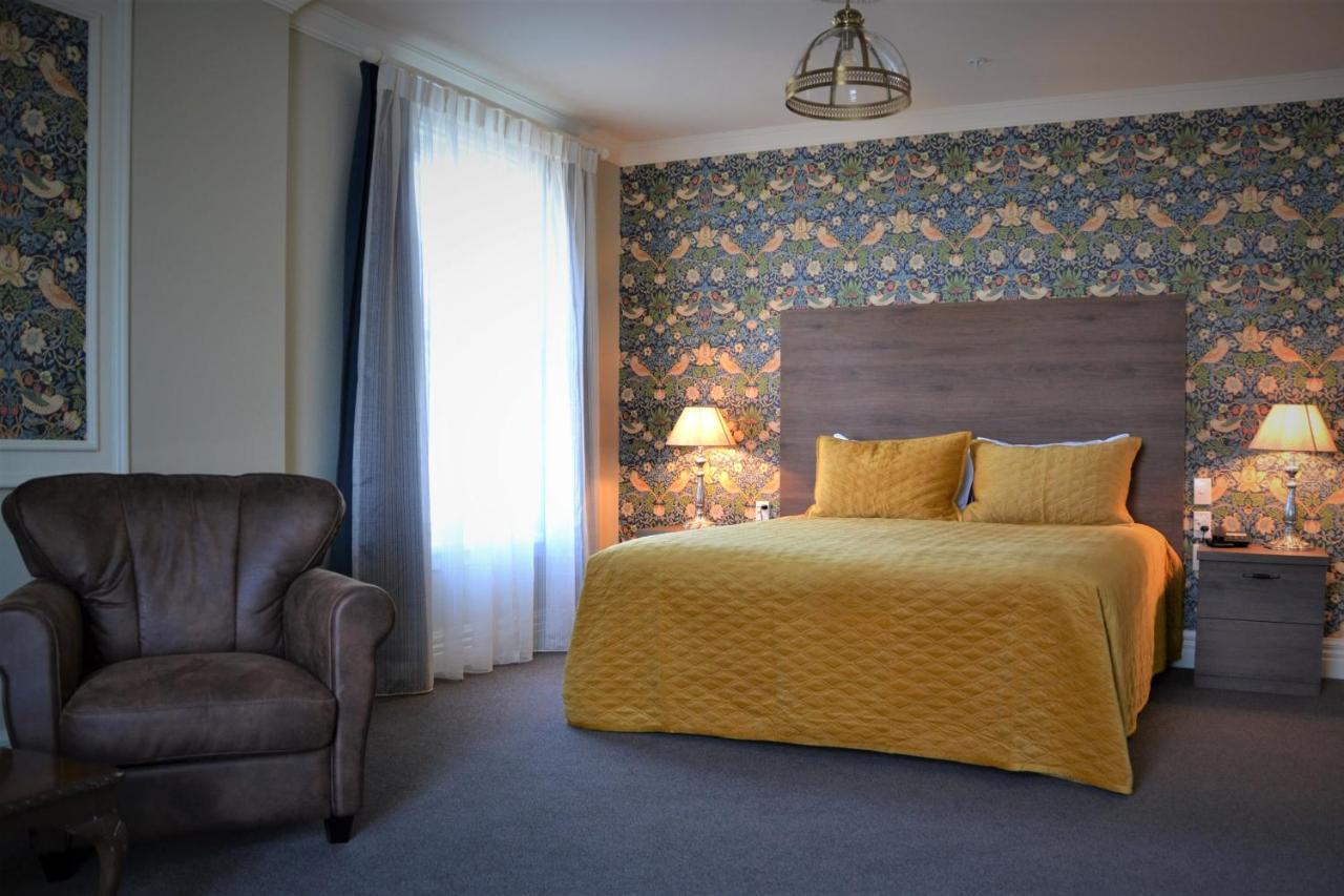 Brydone Hotel Oamaru Bagian luar foto