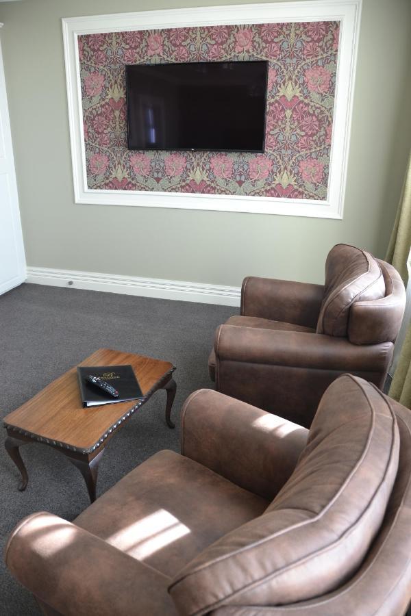 Brydone Hotel Oamaru Bagian luar foto