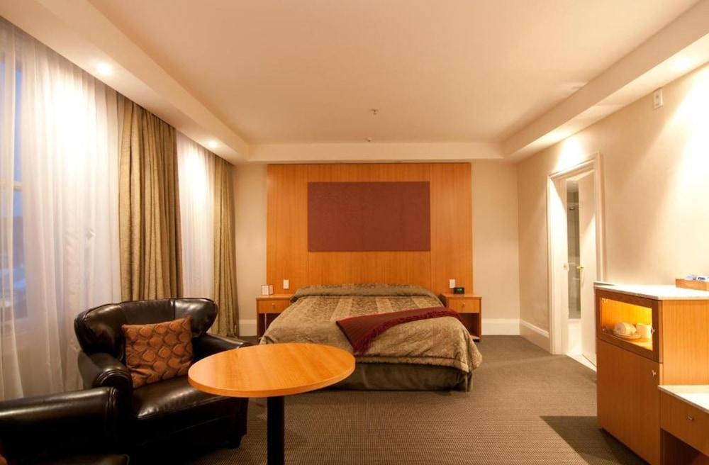 Brydone Hotel Oamaru Bagian luar foto