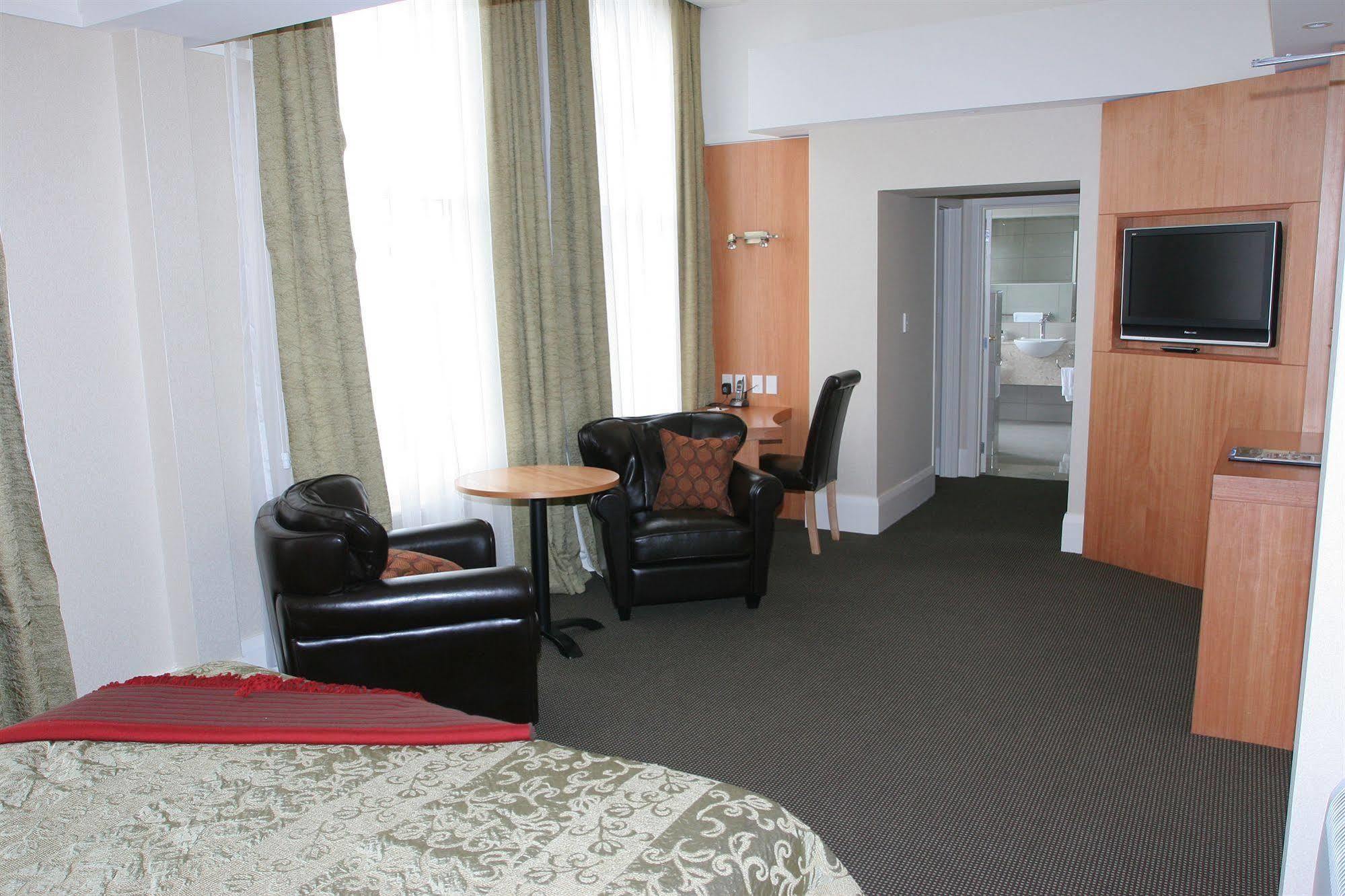 Brydone Hotel Oamaru Ruang foto